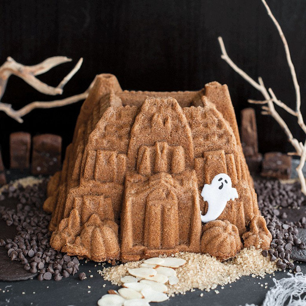 Haunted Manor Bundt Pan