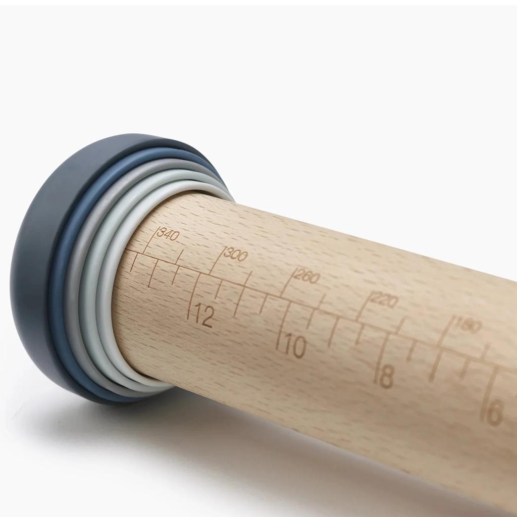 Rolling Pin with Adjustable Thickness by Joseph Joseph